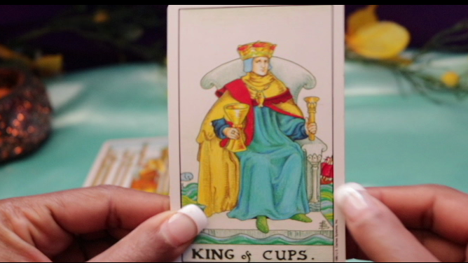Um OMG Tarot - King of Cups Universal Tarot
